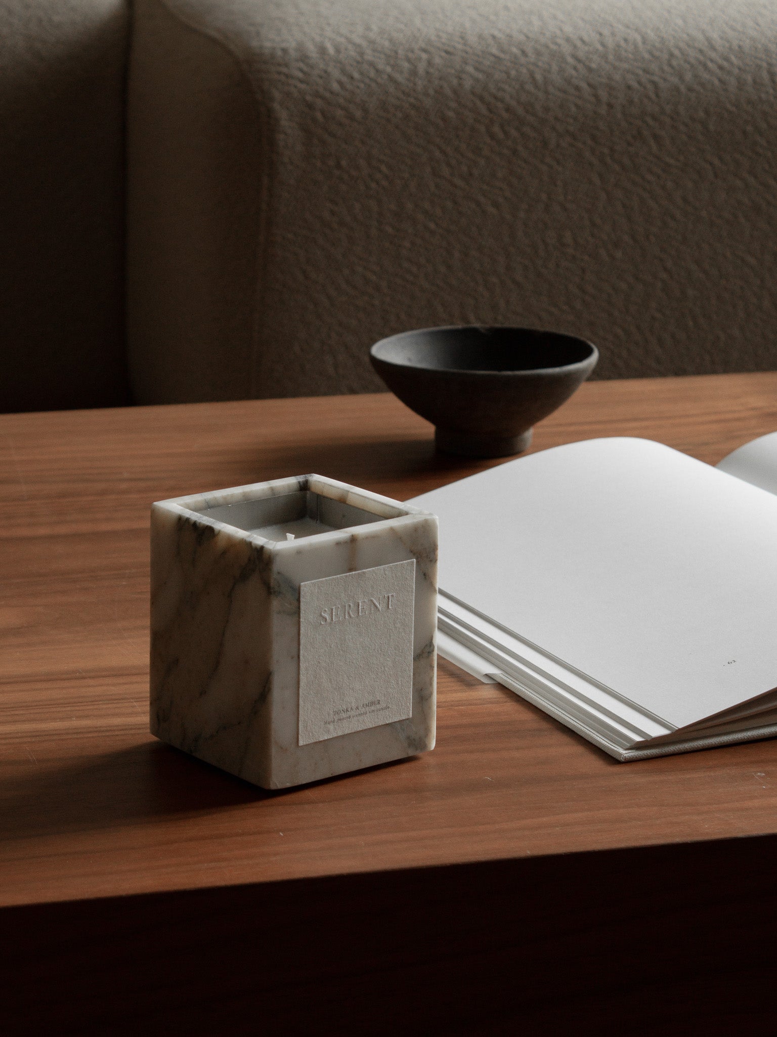 Tonka & Amber Candle  —  Ivory